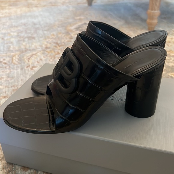 BALENCIAGA BLACK CROC-EFFECT HEELS - Picture 4 of 6